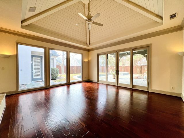 14749 Celestial Place, Addison, TX 75254