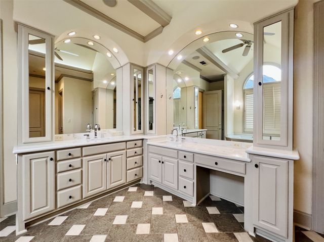 14749 Celestial Place, Addison, TX 75254