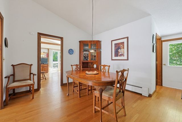 1775 Drift Rd, Westport, MA 02790