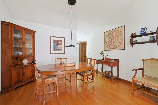 1775 Drift Rd, Westport, MA 02790