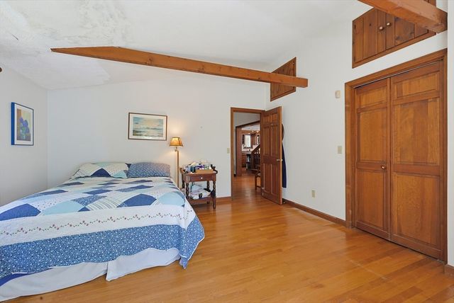 1775 Drift Rd, Westport, MA 02790