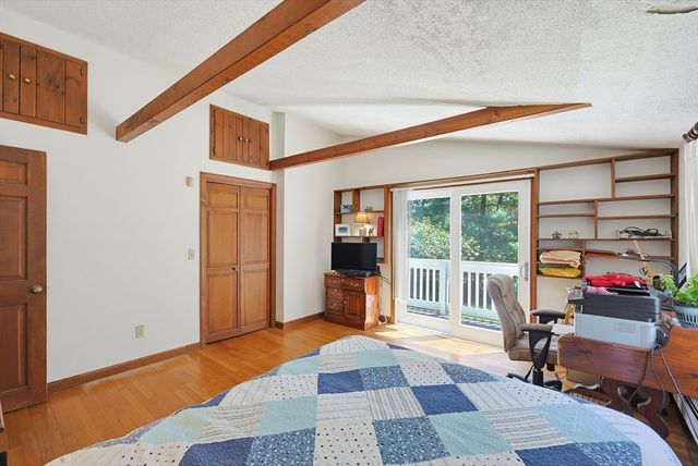 1775 Drift Rd, Westport, MA 02790