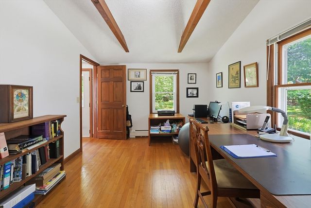 1775 Drift Rd, Westport, MA 02790
