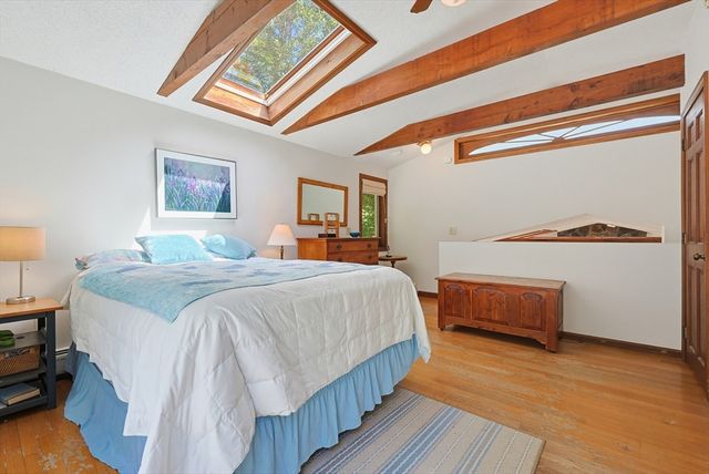 1775 Drift Rd, Westport, MA 02790