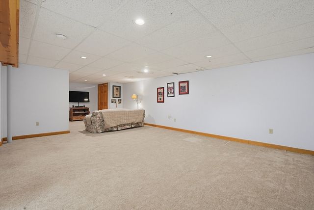 1775 Drift Rd, Westport, MA 02790