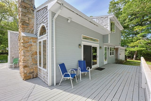 1775 Drift Rd, Westport, MA 02790