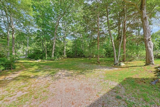 1775 Drift Rd, Westport, MA 02790