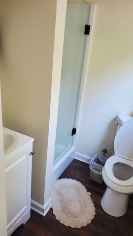 570 Beasley Hollow Rd, Linden, TN 37096