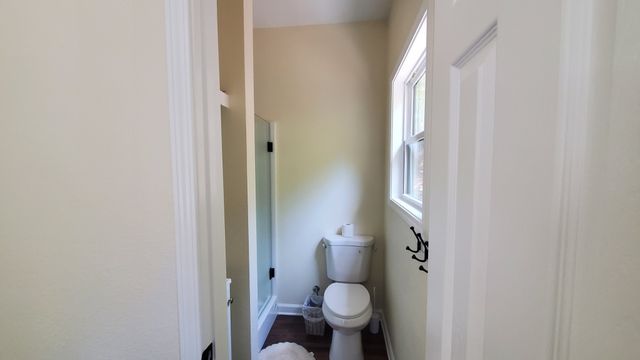 570 Beasley Hollow Rd, Linden, TN 37096