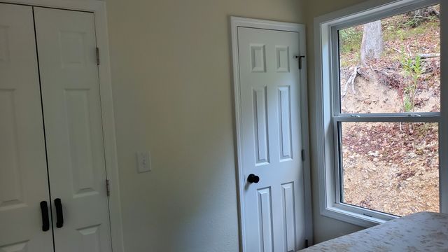 570 Beasley Hollow Rd, Linden, TN 37096