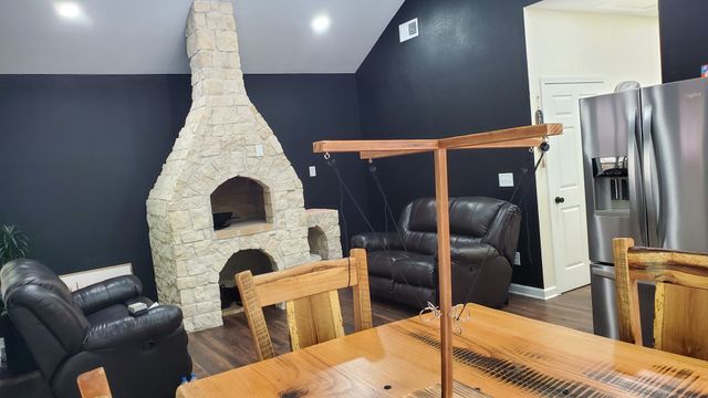 570 Beasley Hollow Rd, Linden, TN 37096