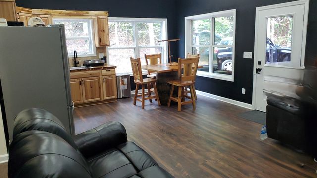 570 Beasley Hollow Rd, Linden, TN 37096