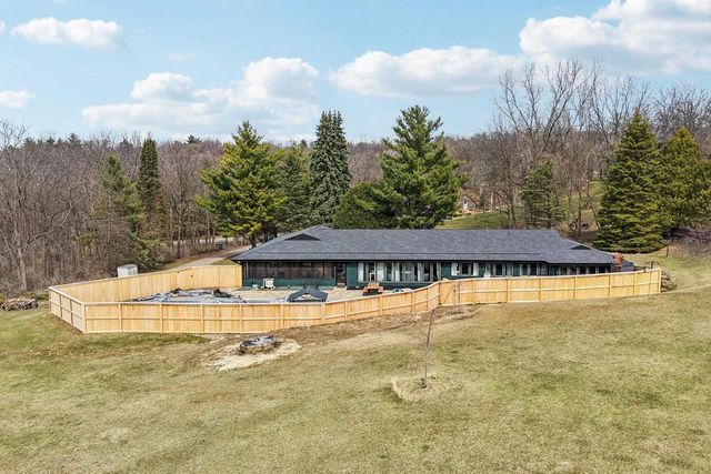 5438 Marie Road, Oregon, WI 53575