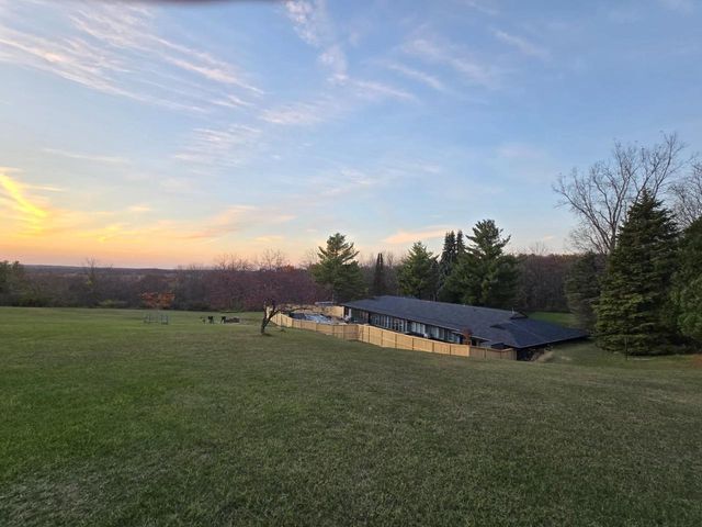 5438 Marie Road, Oregon, WI 53575