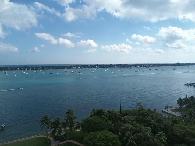 5200 N Flagler Drive SE 702, West Palm Beach, FL 33407