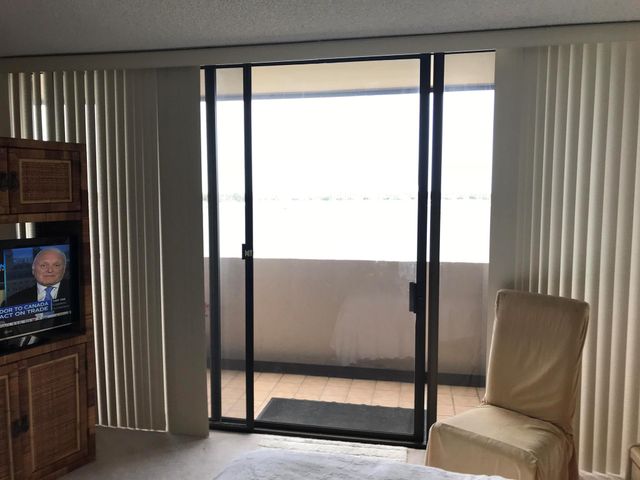 5200 N Flagler Drive SE 702, West Palm Beach, FL 33407