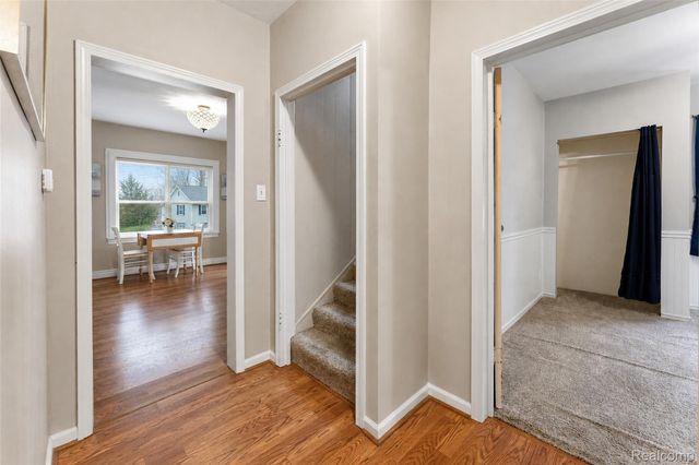 20403 Hugh Street, Livonia, MI 48152