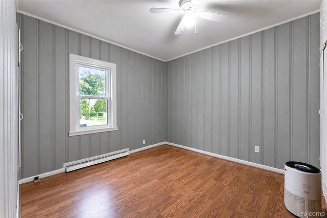 20403 Hugh Street, Livonia, MI 48152