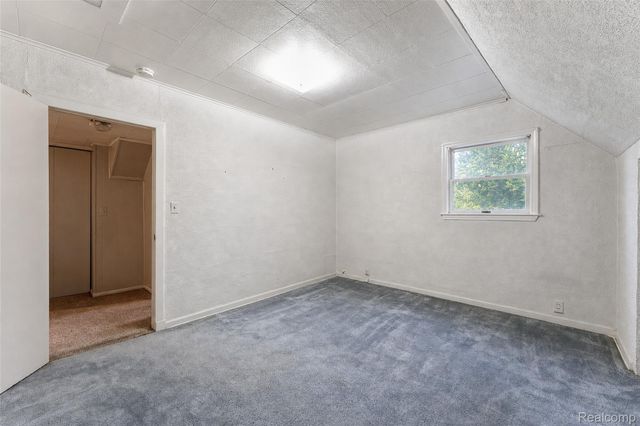 20403 Hugh Street, Livonia, MI 48152
