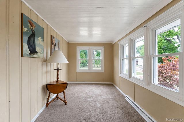 20403 Hugh Street, Livonia, MI 48152