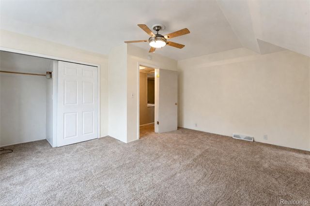 20403 Hugh Street, Livonia, MI 48152