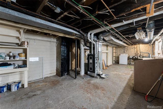 20403 Hugh Street, Livonia, MI 48152
