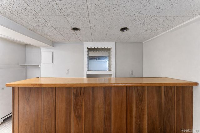 20403 Hugh Street, Livonia, MI 48152