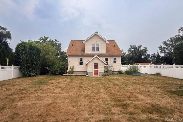 20403 Hugh Street, Livonia, MI 48152