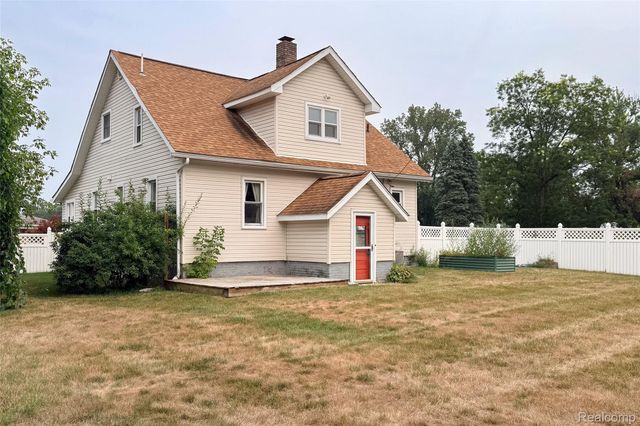 20403 Hugh Street, Livonia, MI 48152