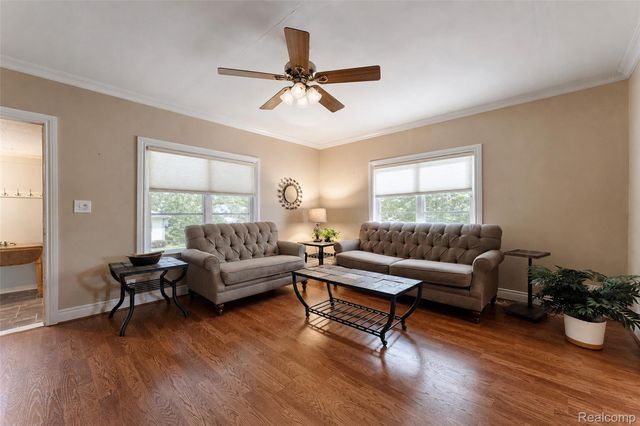 20403 Hugh Street, Livonia, MI 48152