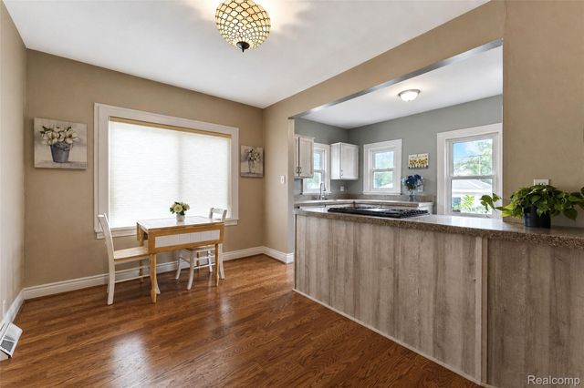 20403 Hugh Street, Livonia, MI 48152
