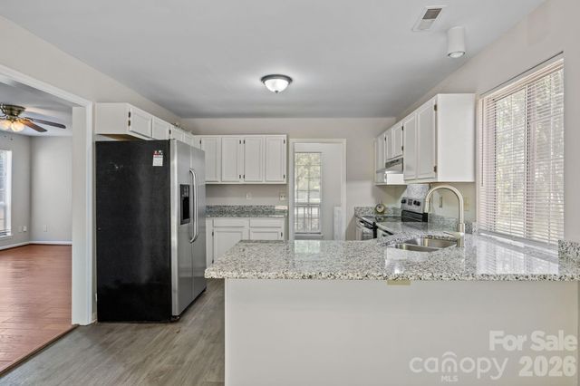 9336 Amy Drive, Charlotte, NC 28213