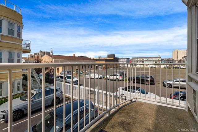 10004 Shore Front Parkway 22B, Rockaway Park, NY 11694