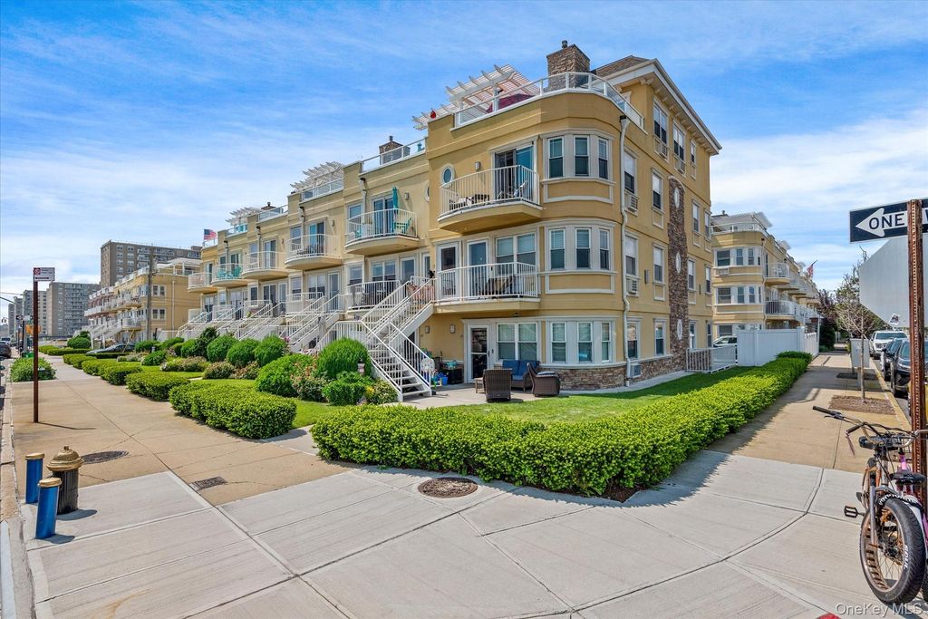 10004 Shore Front Parkway 22B, Rockaway Park, NY 11694