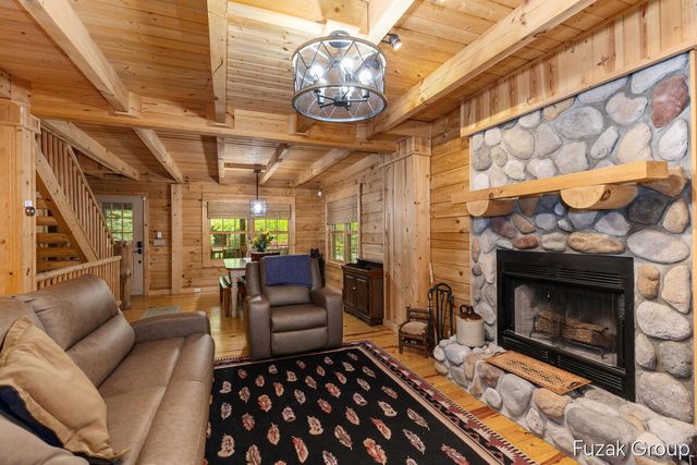 6525 Goshorn Drive, Saugatuck Twp, MI 49453