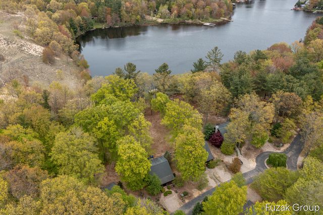 6525 Goshorn Drive, Saugatuck Twp, MI 49453