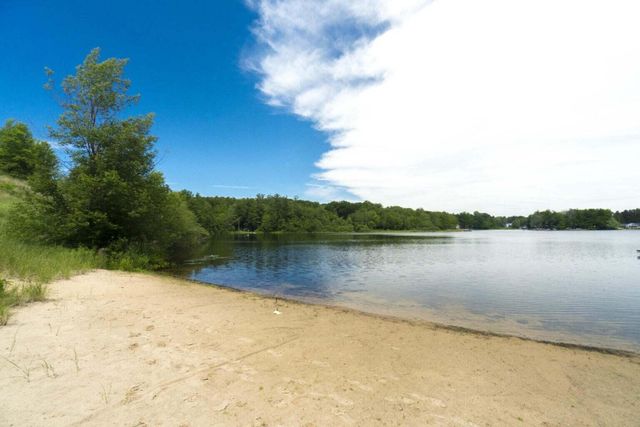 6525 Goshorn Drive, Saugatuck Twp, MI 49453
