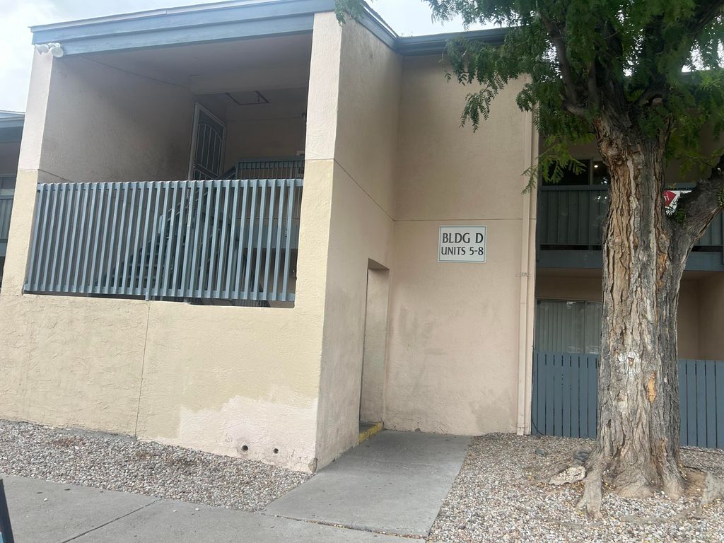 4601 CARLISLE Boulevard NE D-5, Albuquerque, NM 87109