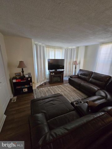 1627 CENTRE AVE, Reading, PA 19601