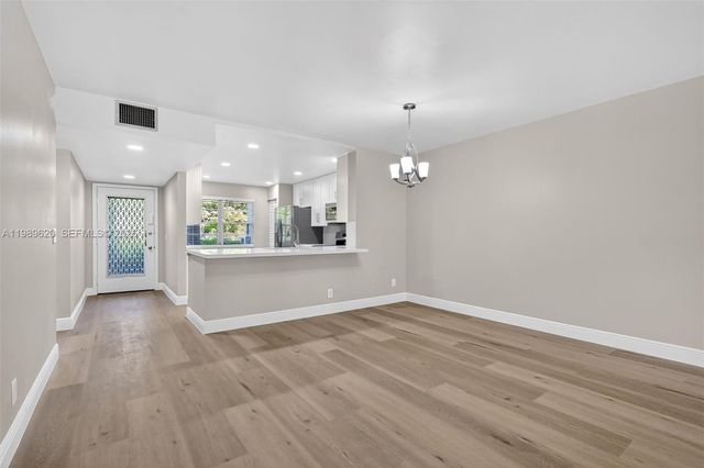 12500 SW 5th Court 109M, Pembroke Pines, FL 33027