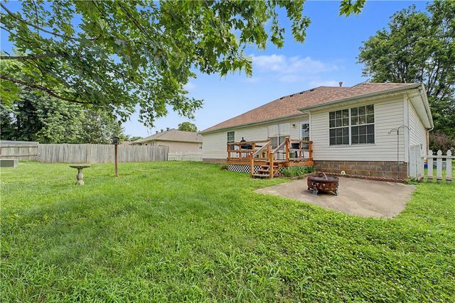 302 S Wright Street, Lowell, AR 72745