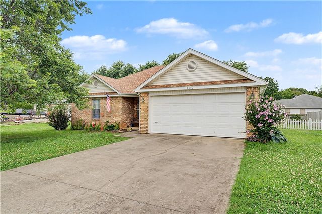 302 S Wright Street, Lowell, AR 72745