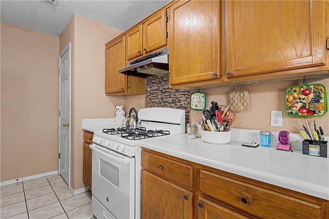 302 S Wright Street, Lowell, AR 72745