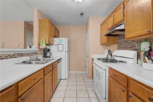 302 S Wright Street, Lowell, AR 72745