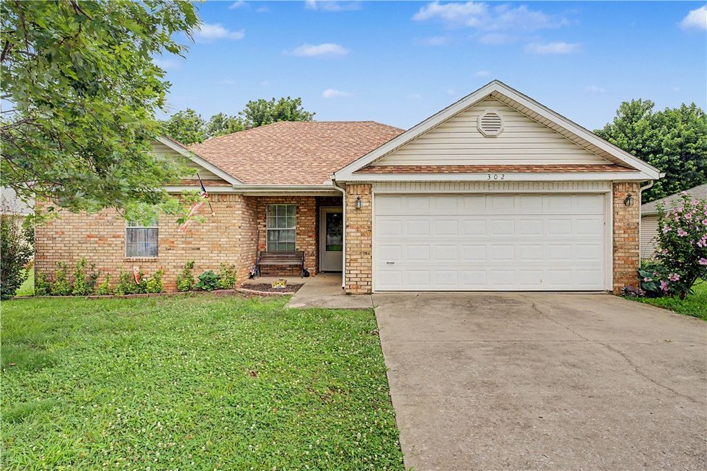 302 S Wright Street, Lowell, AR 72745