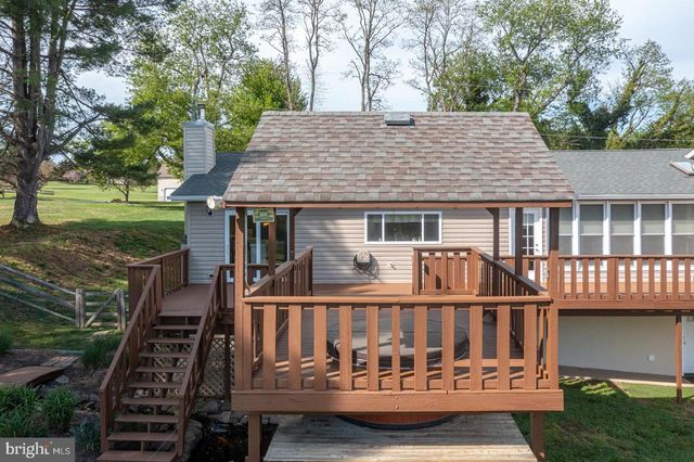 108 ELK RANCH PARK RD, Elkton, MD 21921