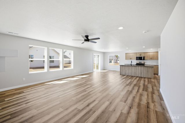 4203 E Rincon Dr, Meridian, ID 83642