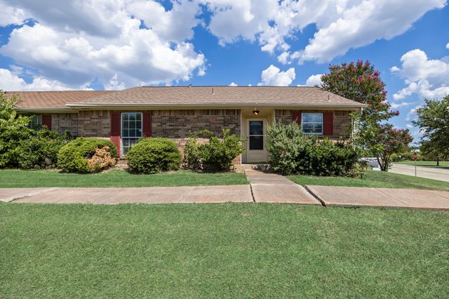 1 E Mountain Lane 33, Grand Prairie, TX 75052