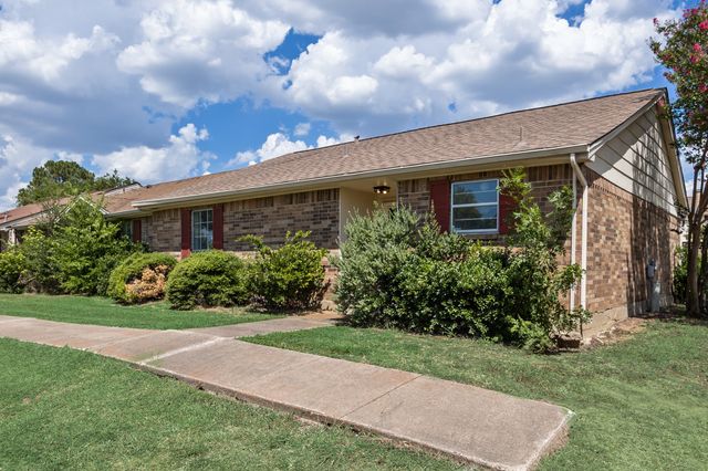 1 E Mountain Lane 33, Grand Prairie, TX 75052