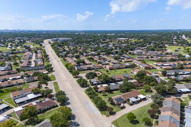 1 E Mountain Lane 33, Grand Prairie, TX 75052